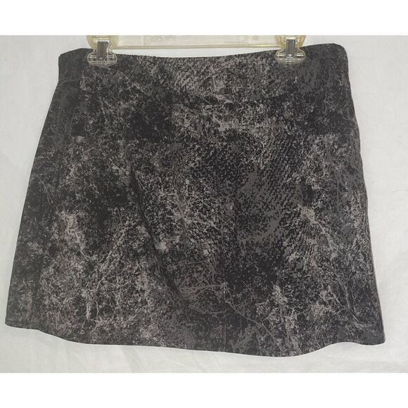 Columbia Skirt Womens Large Black Grey Print Bound Around Mini Wrap Zip Pocket A - Picture 4 of 8